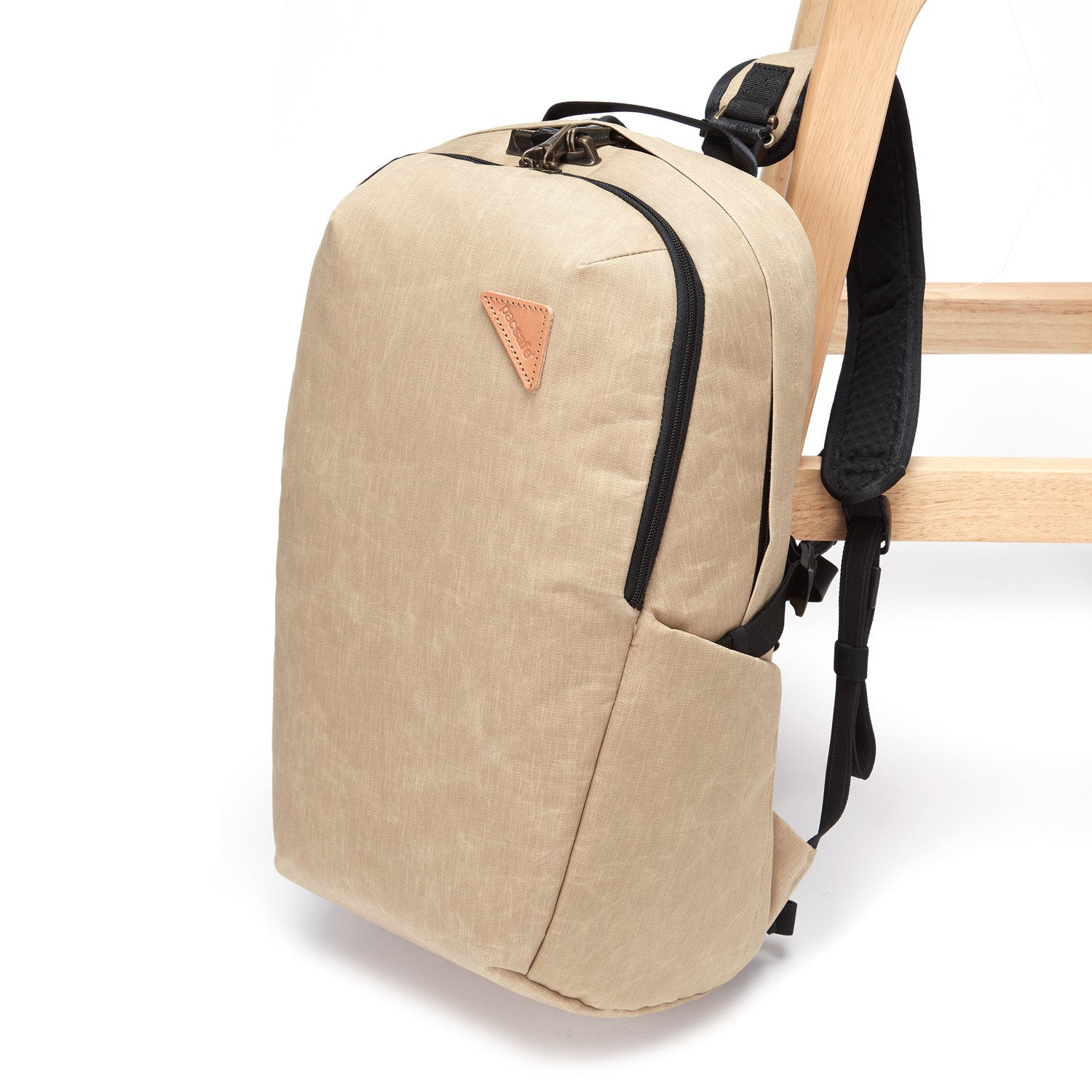 Vibe 25L Anti-Theft Backpack