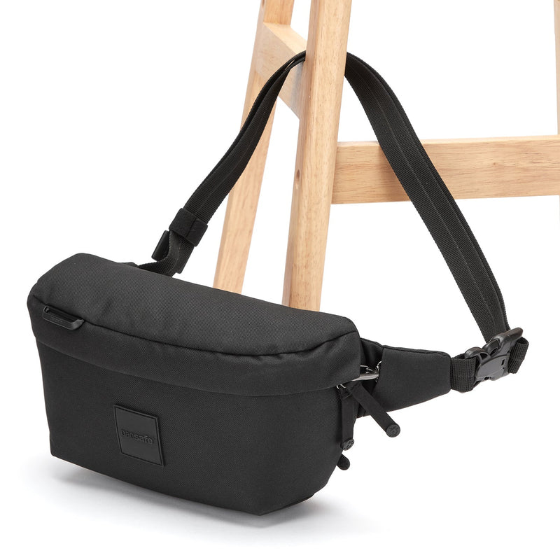 Pacsafe GO sling pack