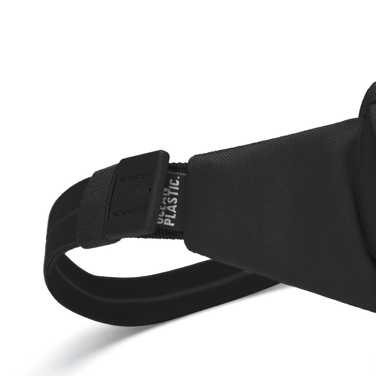 Pacsafe GO sling pack