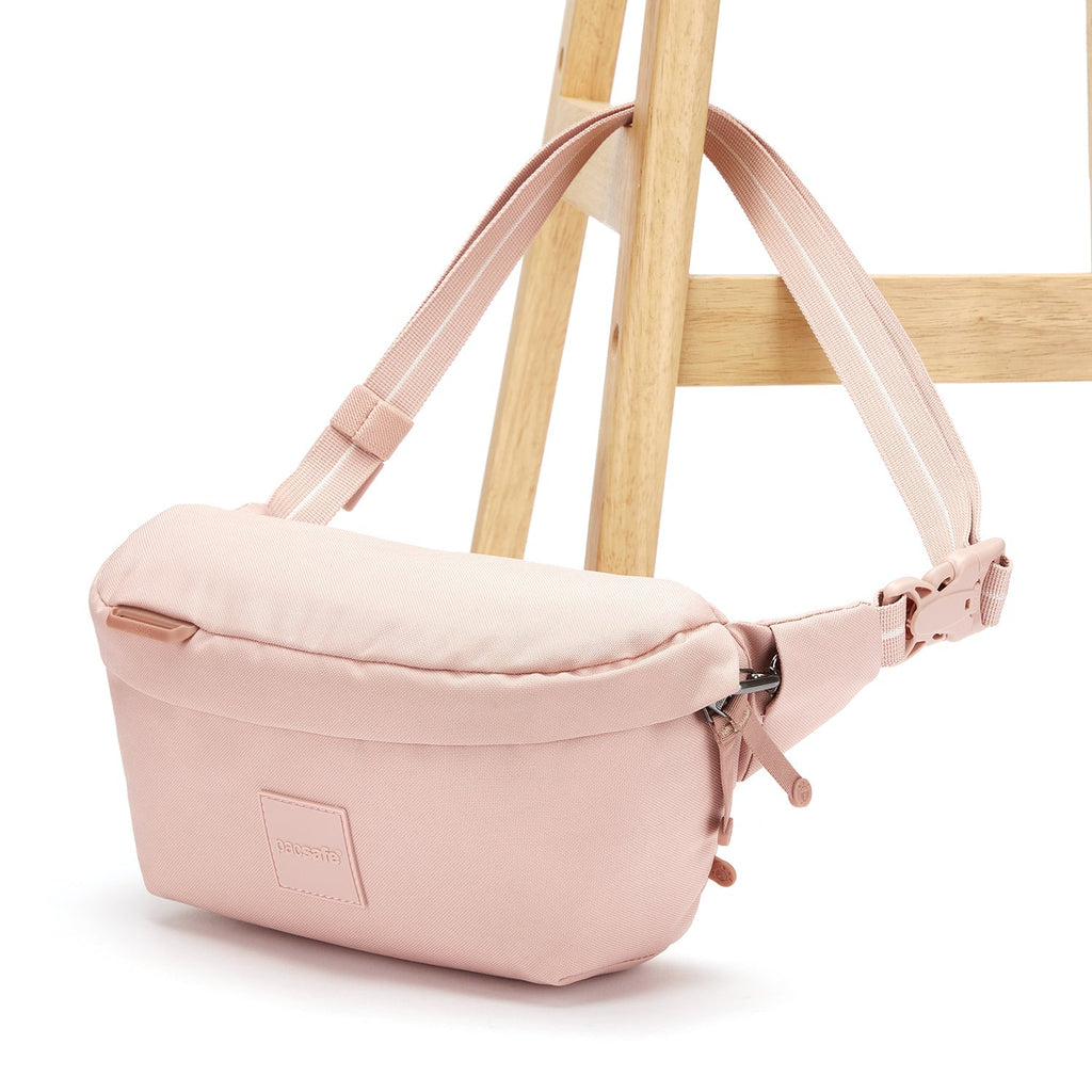 Pacsafe GO sling pack