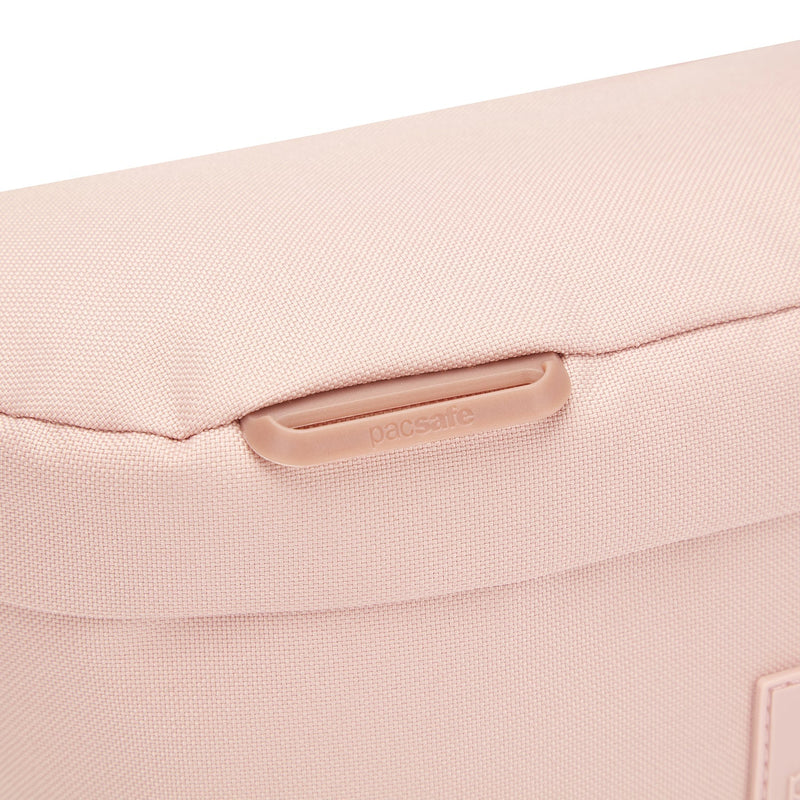 Pacsafe GO sling pack