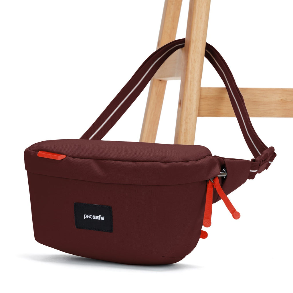 Pacsafe GO sling pack