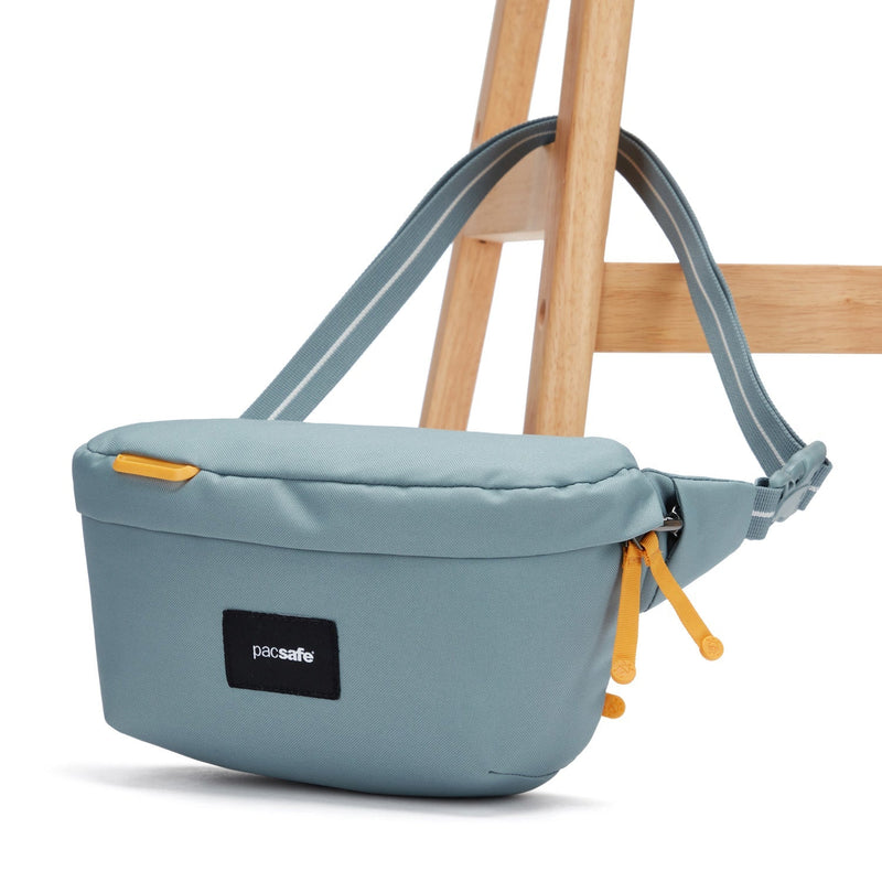 Pacsafe GO sling pack