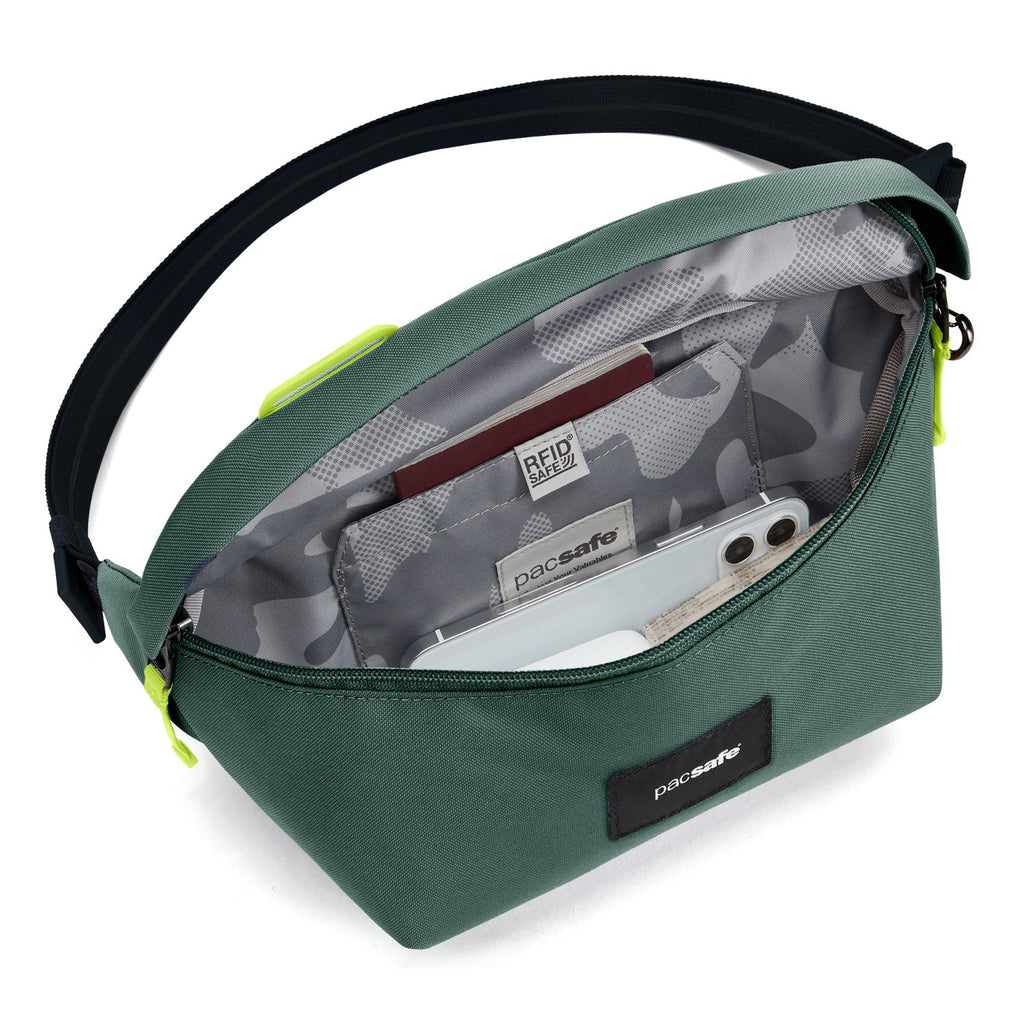 Pacsafe GO sling pack