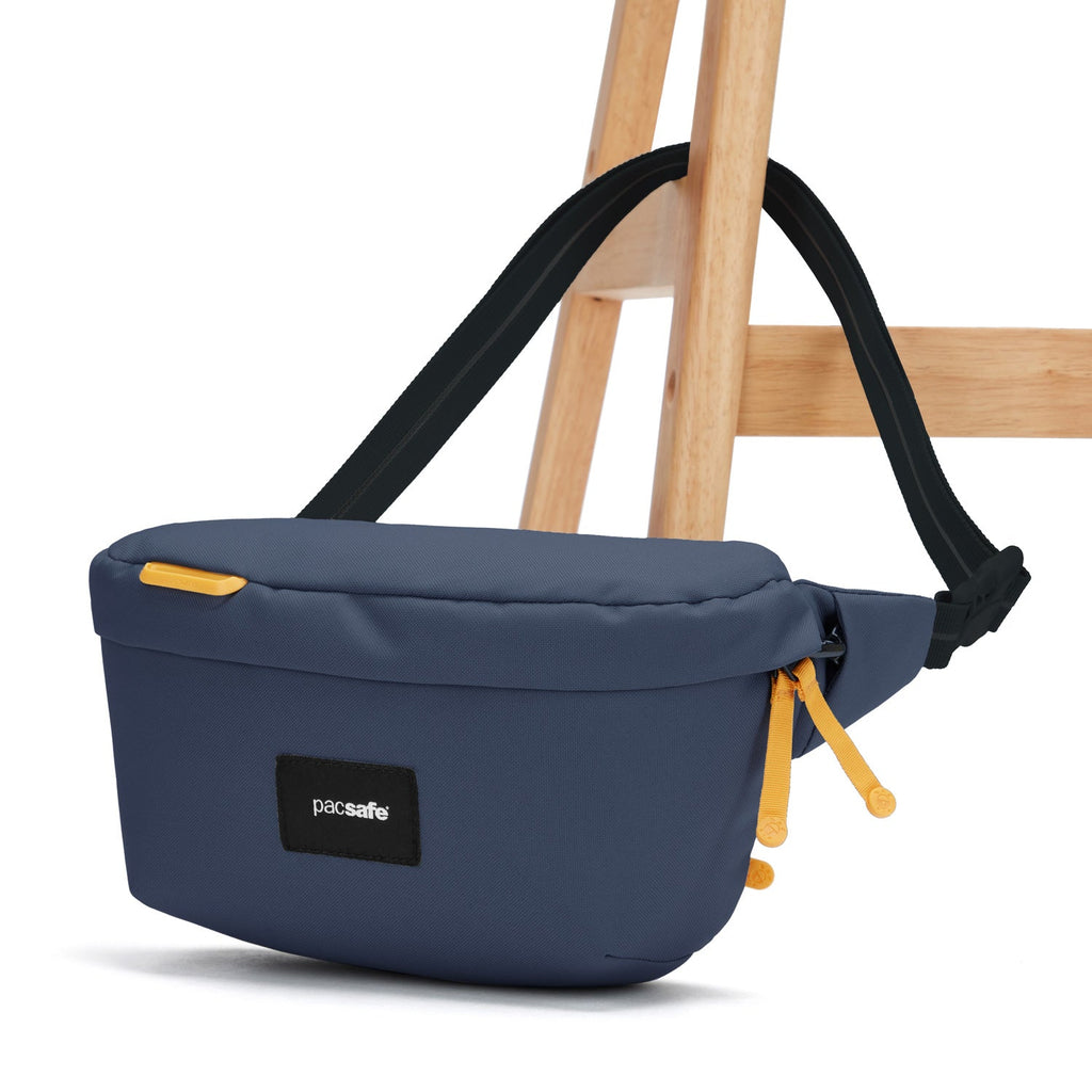 Pacsafe GO sling pack