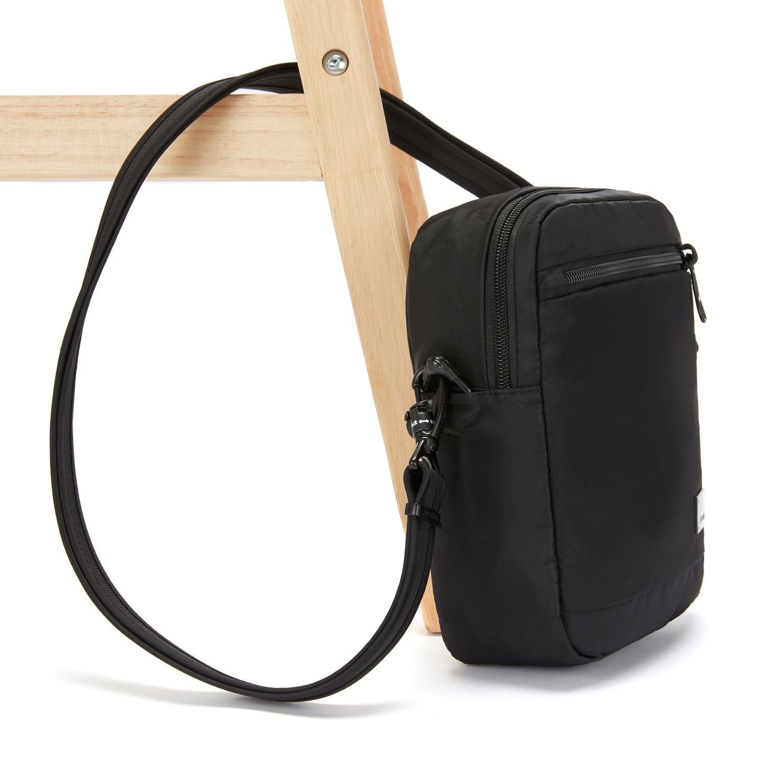 Citysafe CS75 Anti-Theft Crossbody Travel Bag