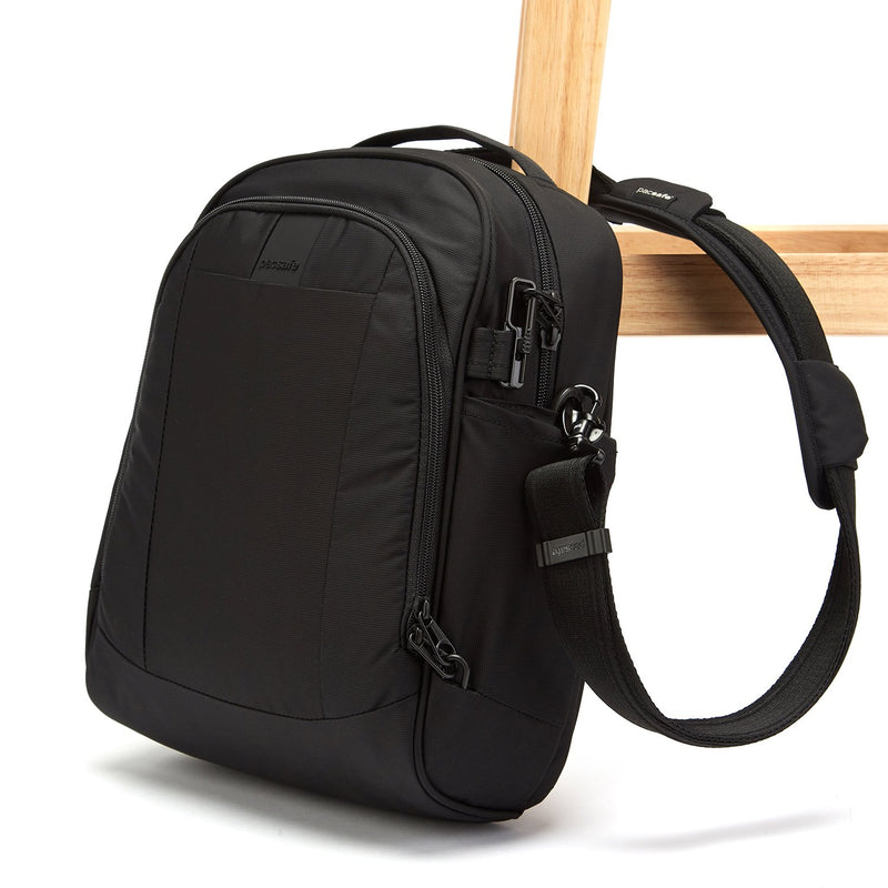 Metrosafe LS250 Anti-Theft Shoulder Bag