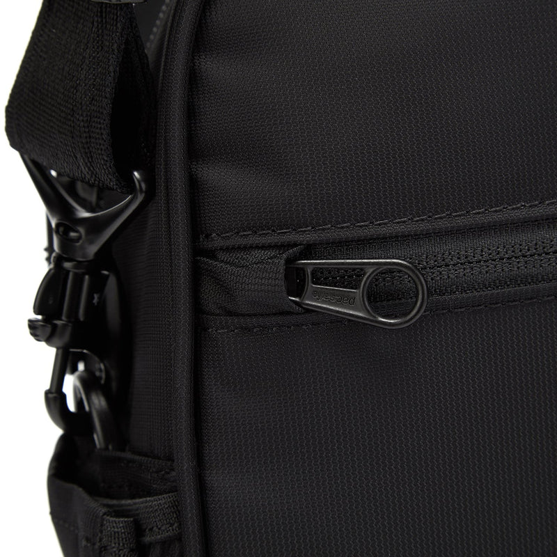 Metrosafe LS250 Anti-Theft Shoulder Bag