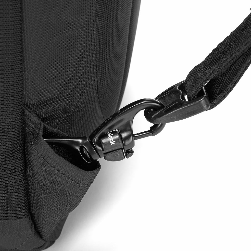 Metrosafe LS450 Anti-Theft 25L Backpack