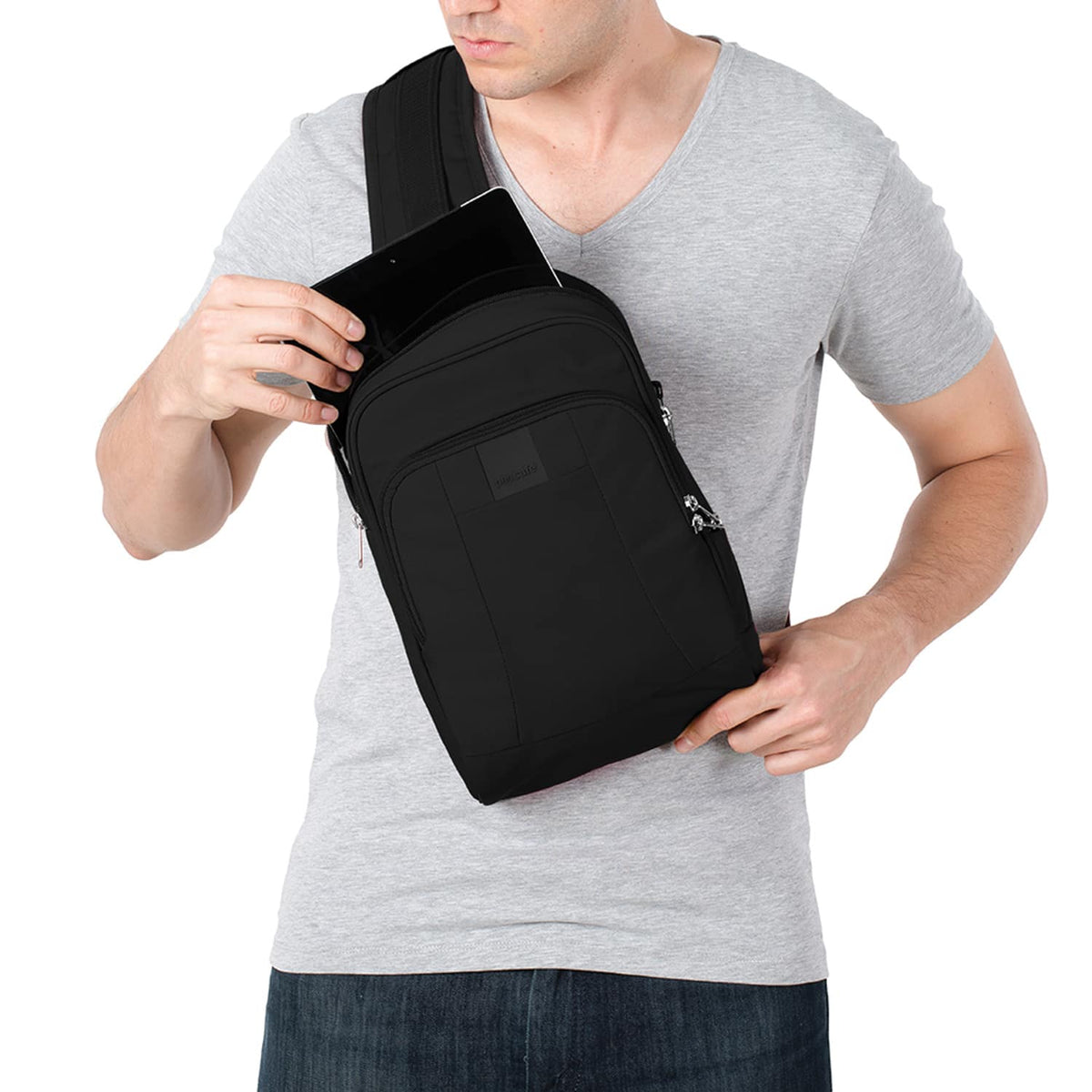 Metrosafe LS150 Anti-Theft Sling Pack, Black