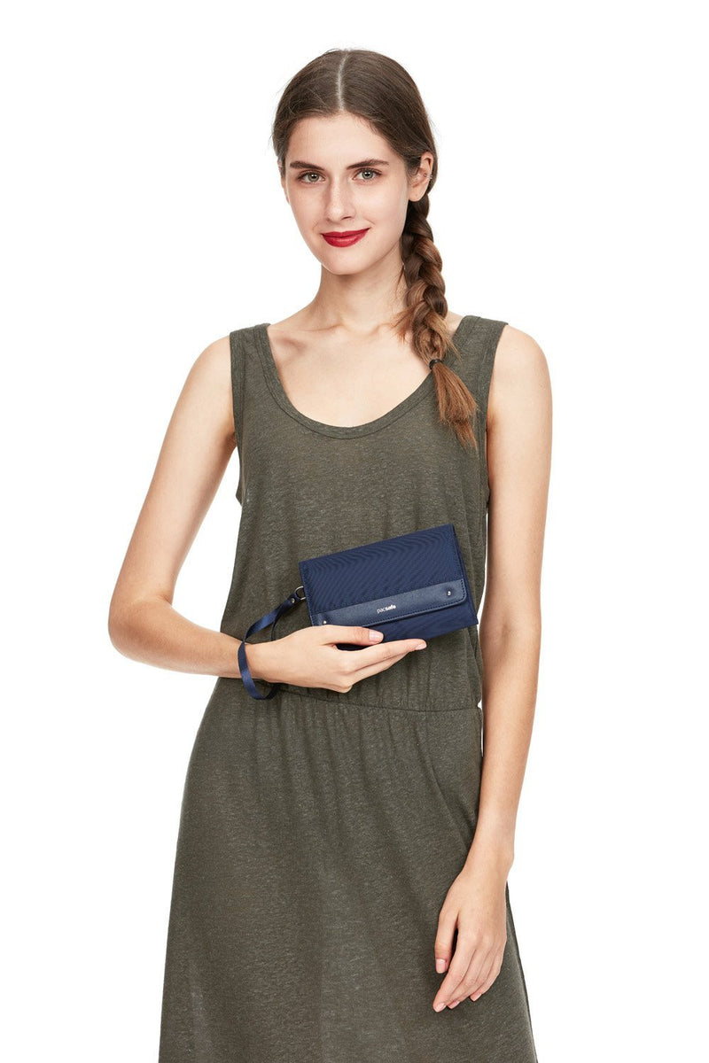 RFIDsafe RFID Blocking Clutch Wallet, Nightfall