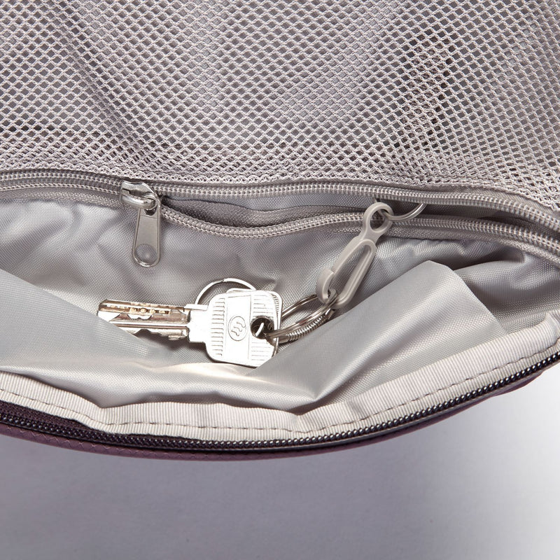 Venturesafe X18 Anti-Theft Backpack