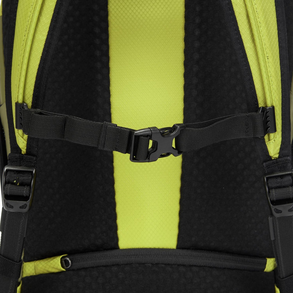 Venturesafe X18 Anti-Theft Backpack