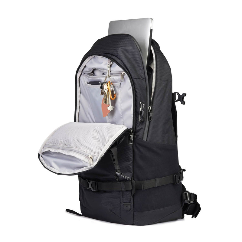 Venturesafe X40 Anti-Theft Backpack, Black